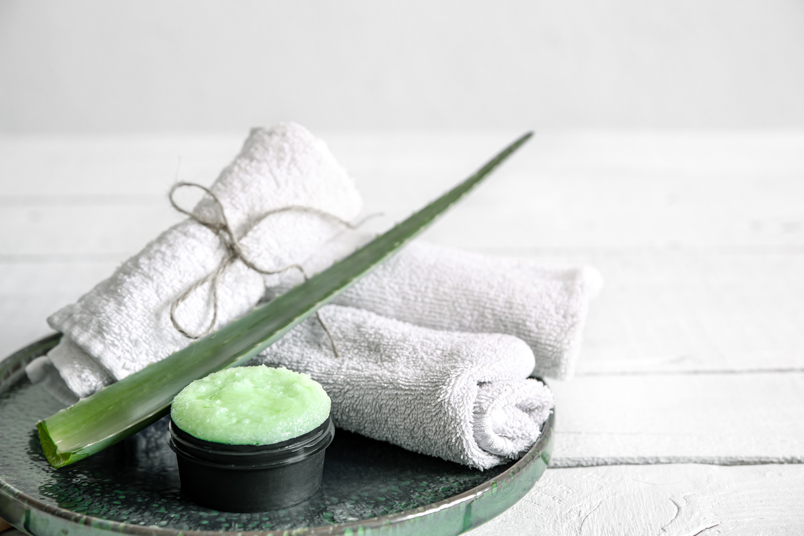 Thajská masáž s olejem aloe vera